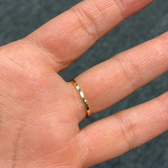 New 14K Yellow Gold CZ Unique ring zigzag band - Picture 4 of 9